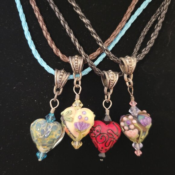Lot of 4 Glass Heart Bead Corded Necklaces - Picture 10 of 13